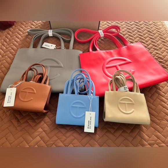 NWT Authentic Telfar Bag Medium Red - Picture 4 of 5